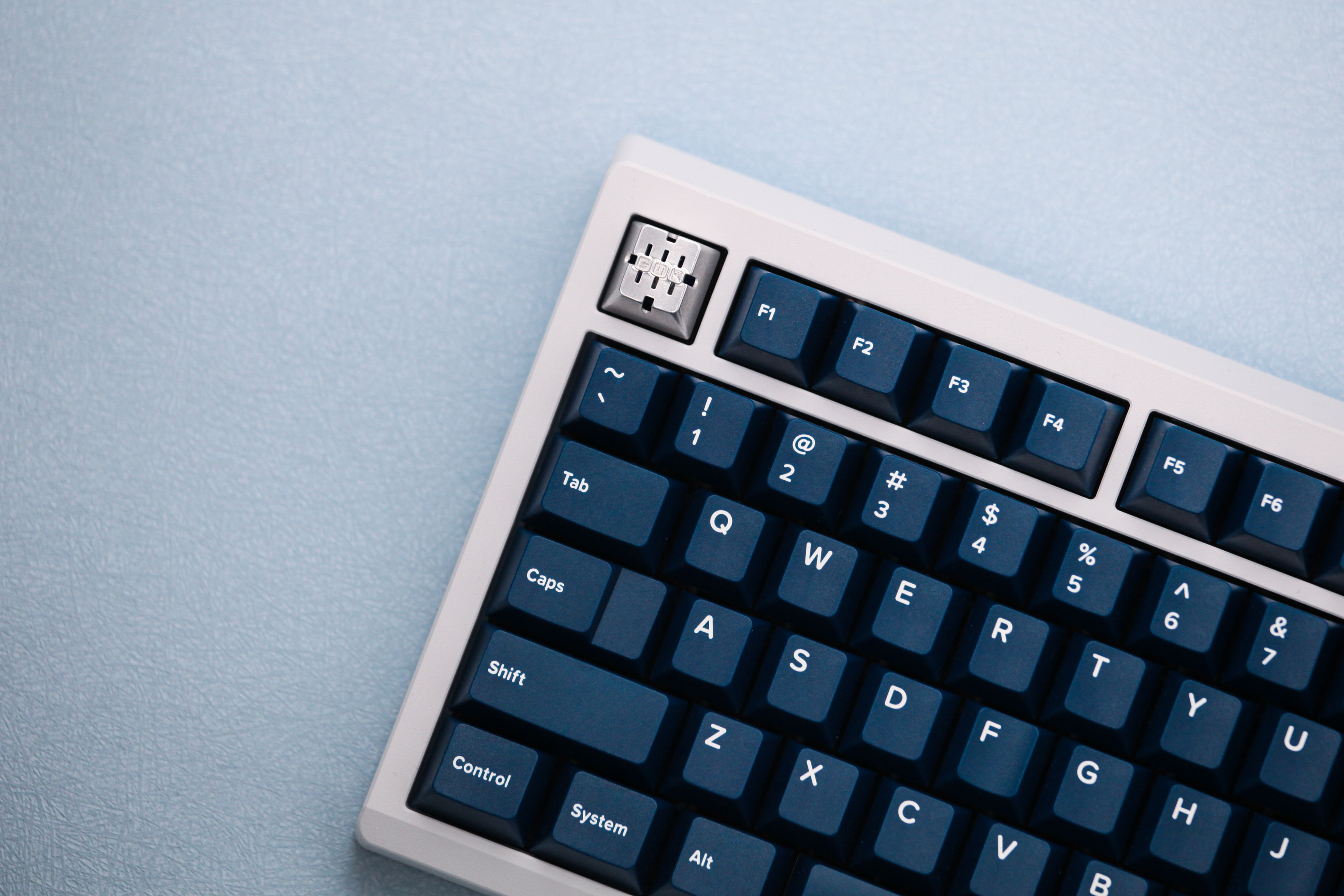 MVKB x Salvun - GMK Aluminium Artisan Keycap | Premium Collector's